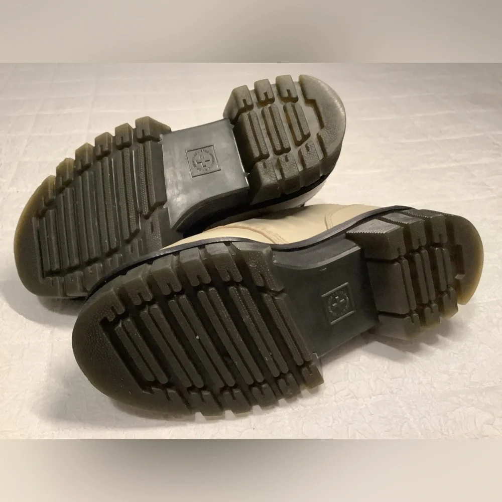 Dr. Martens Audrick 3 Eye Nappa Leather Platform Shoes Size 7